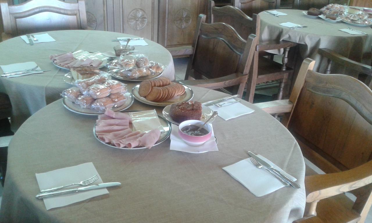 Posada El Iso Queveda Esterno foto